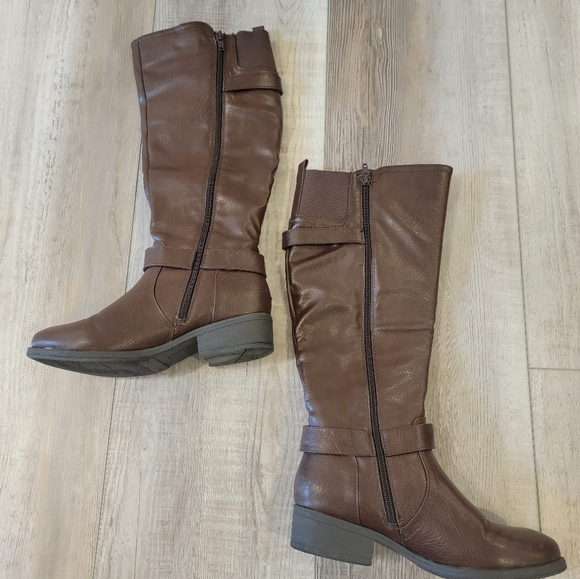 Dark brown boots - Picture 2 of 5